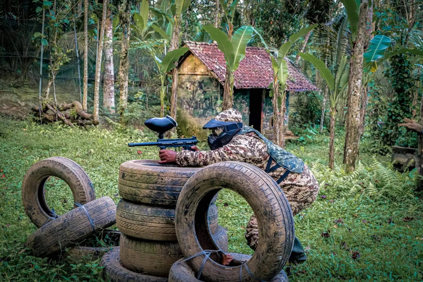 PAINTBALL